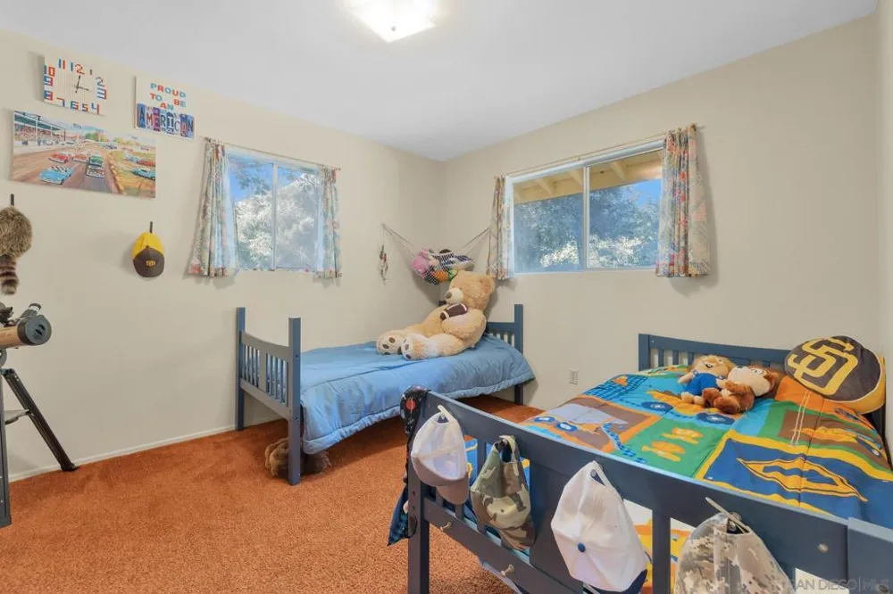 2816 Heliotrope Dr Julian, CA 92036