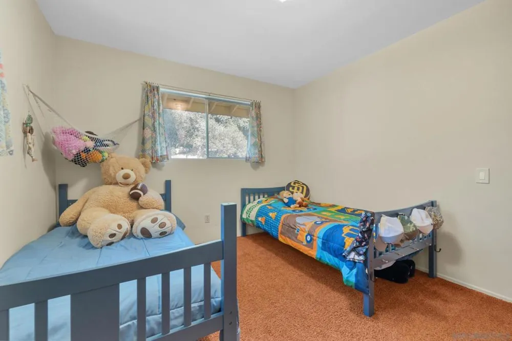 2816 Heliotrope Dr Julian, CA 92036