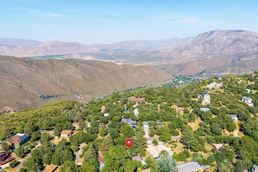 2816 Heliotrope Dr Julian, CA 92036