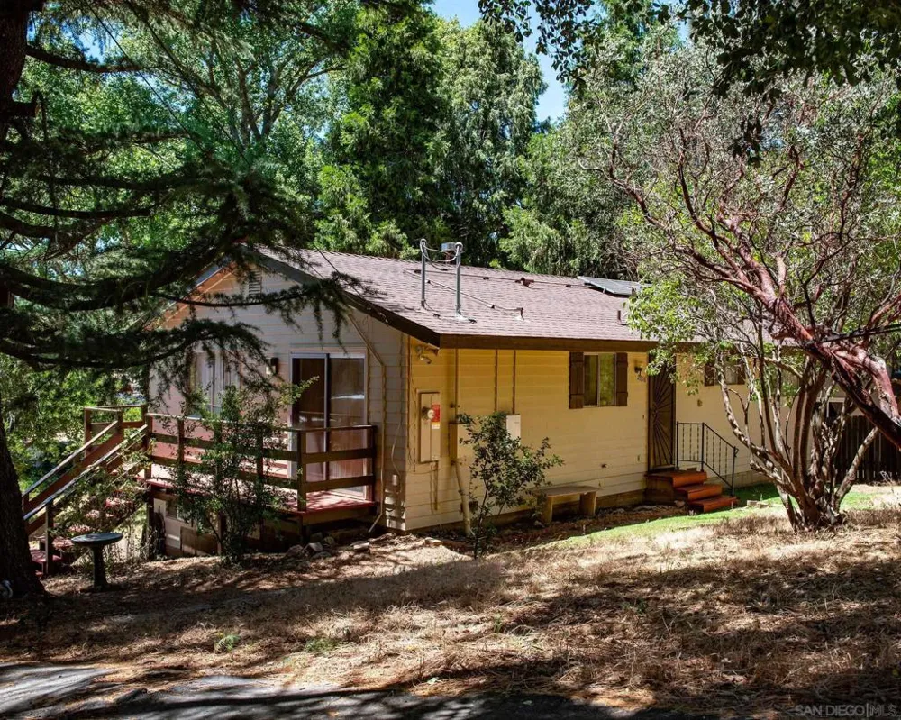 2816 Heliotrope Dr Julian, CA 92036
