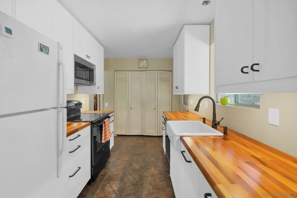 2816 Heliotrope Dr Julian, CA 92036