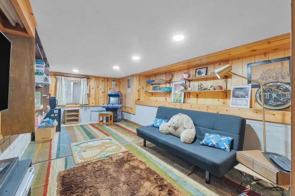 2816 Heliotrope Dr Julian, CA 92036