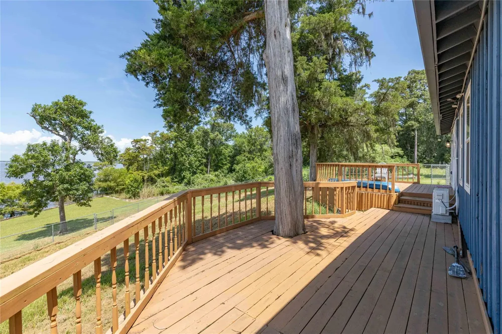 3843 Simon Road Anahuac, TX 77514