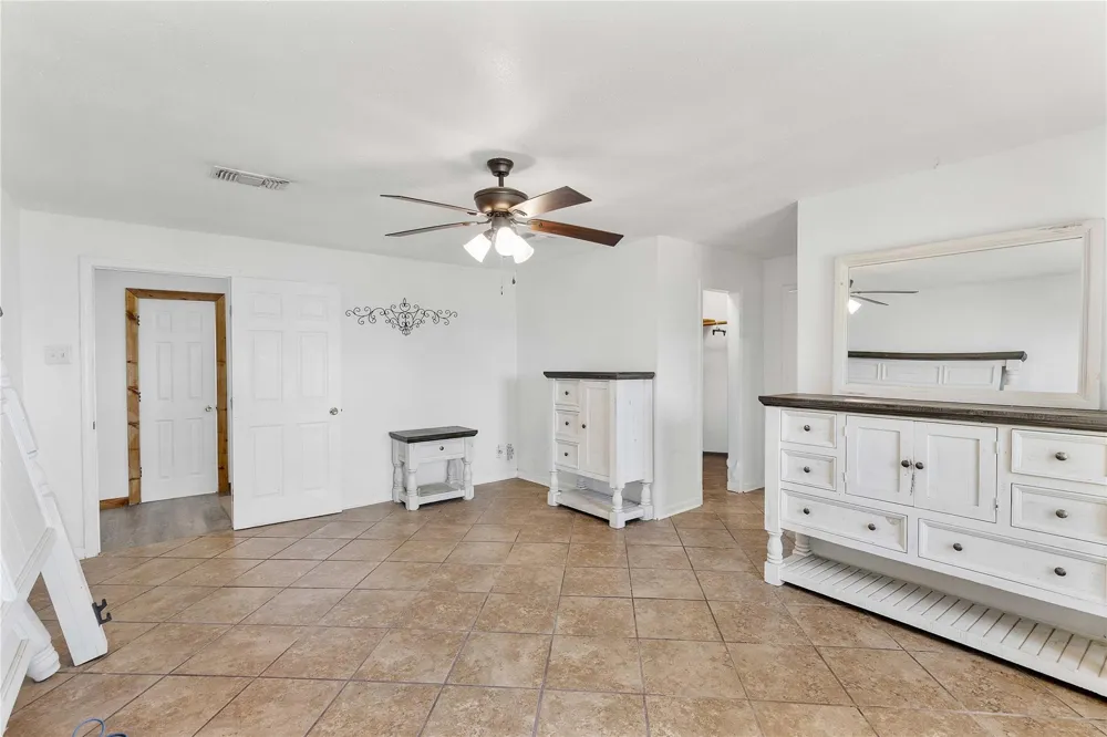 3843 Simon Road Anahuac, TX 77514
