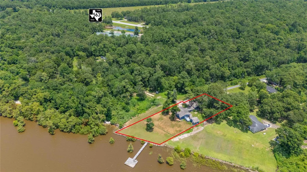 3843 Simon Road Anahuac, TX 77514