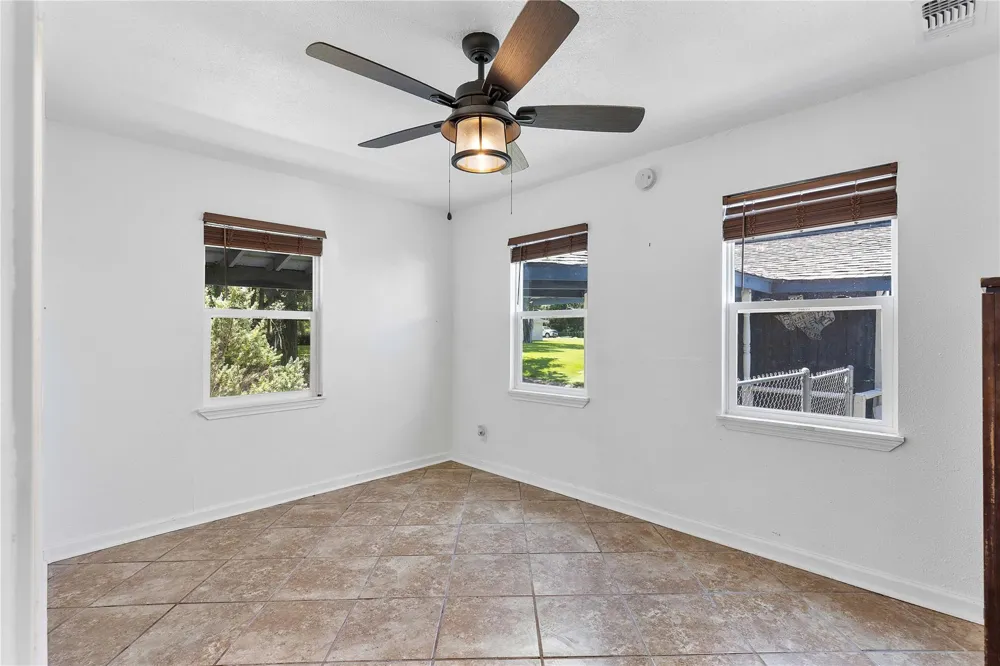 3843 Simon Road Anahuac, TX 77514