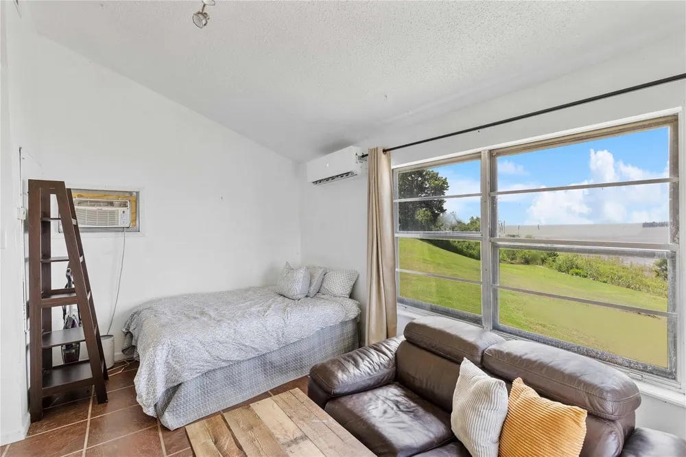 3843 Simon Road Anahuac, TX 77514