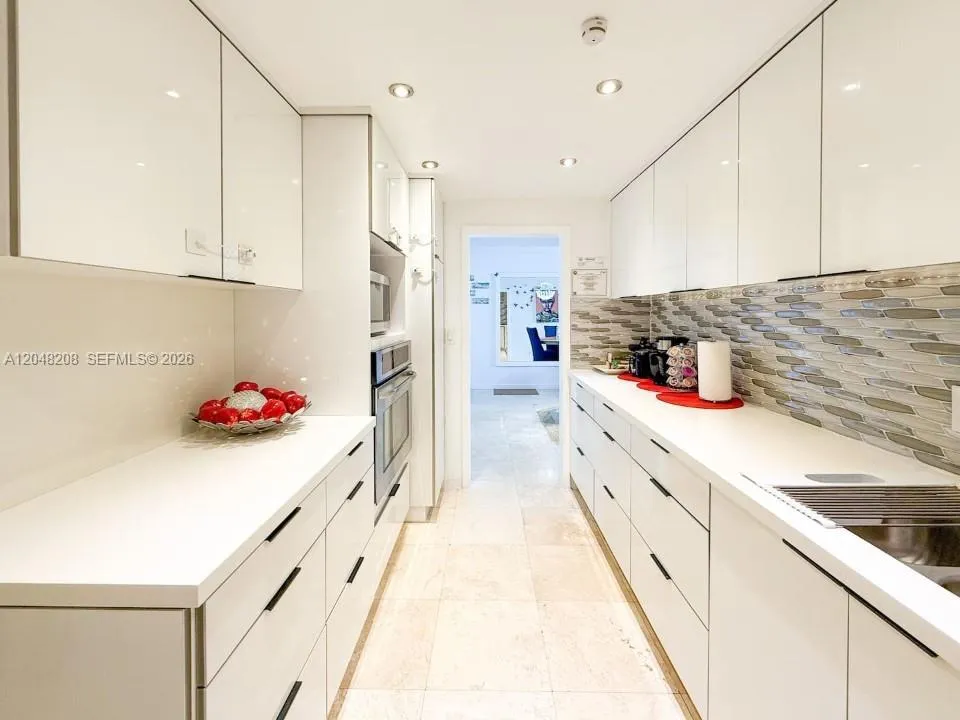 3901 S Ocean Dr #9B Hollywood, FL 33019