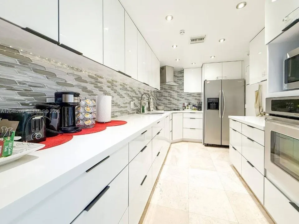 3901 S Ocean Dr #9B Hollywood, FL 33019
