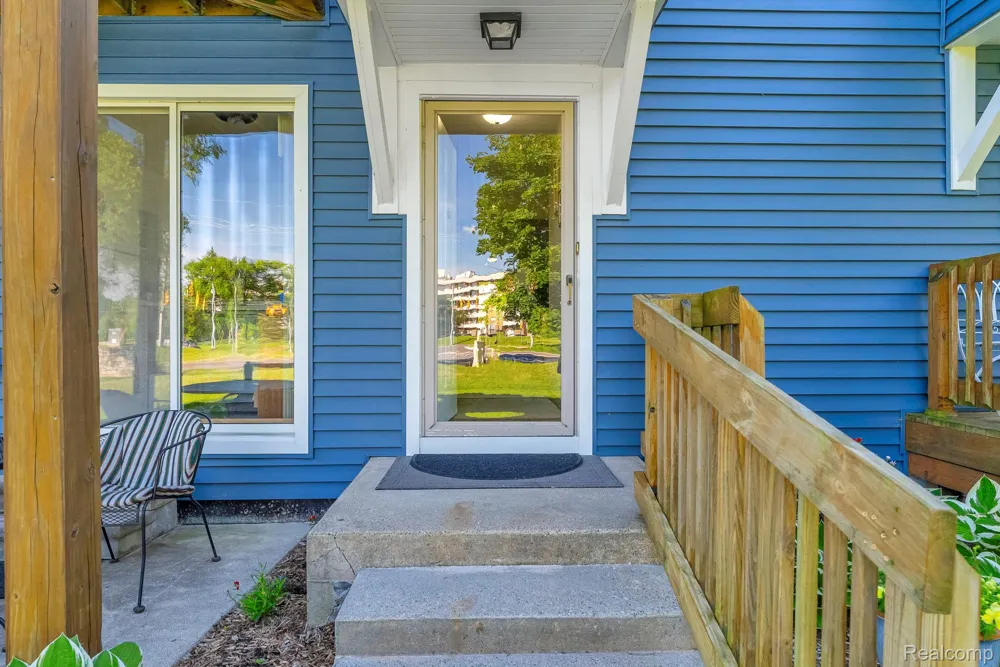 45000 Bayview Drive #3 Novi City, MI 48377