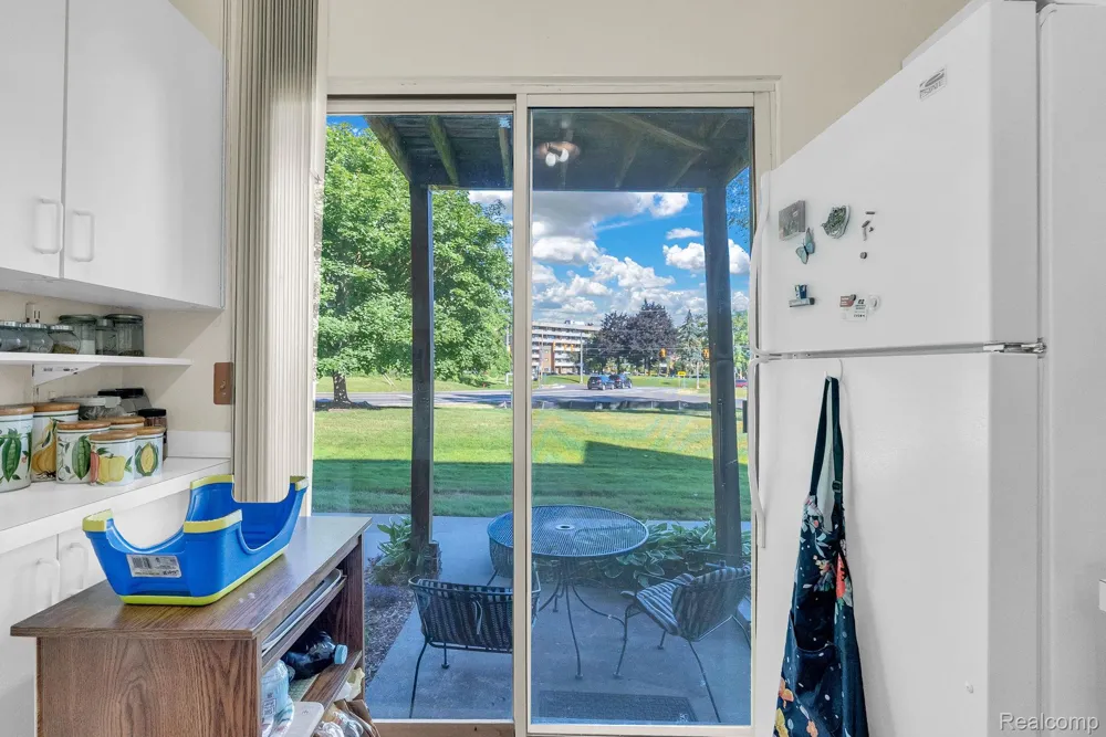 45000 Bayview Drive #3 Novi City, MI 48377