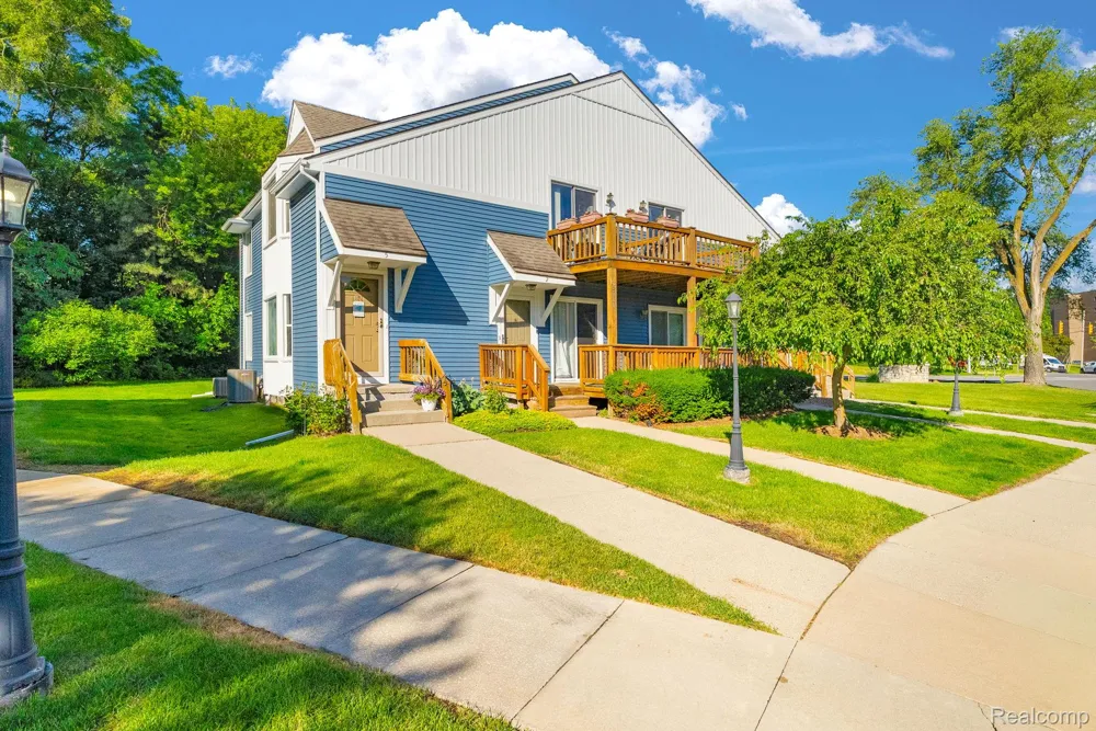 45000 Bayview Drive #3 Novi City, MI 48377