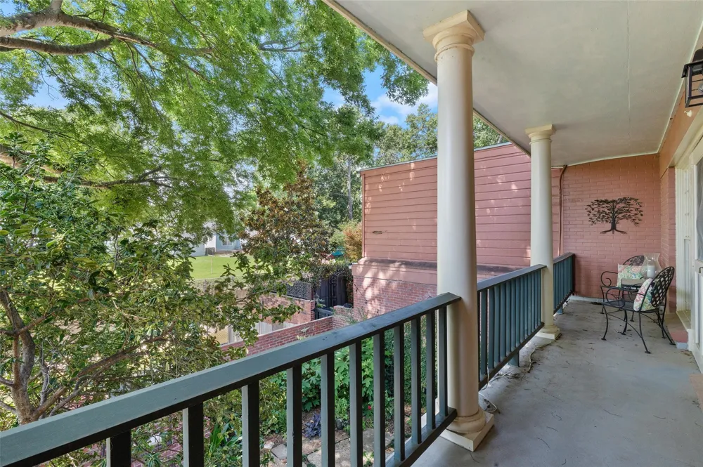 3801 Creswell #12 Shreveport, LA 71106