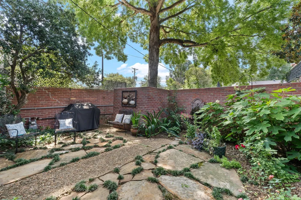 3801 Creswell #12 Shreveport, LA 71106