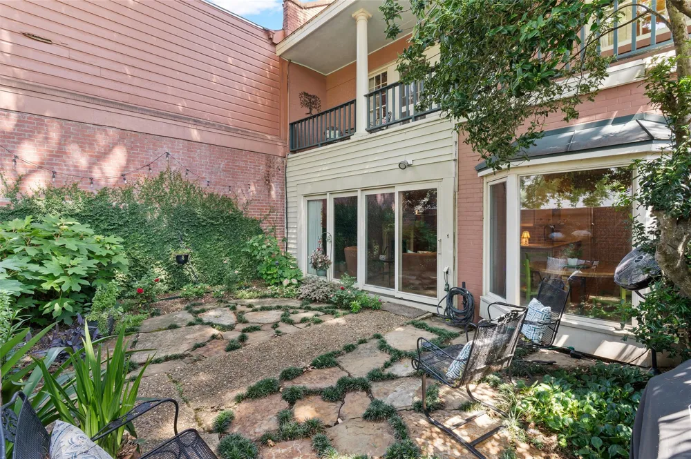 3801 Creswell #12 Shreveport, LA 71106