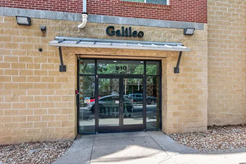 910 W 25th Street #406