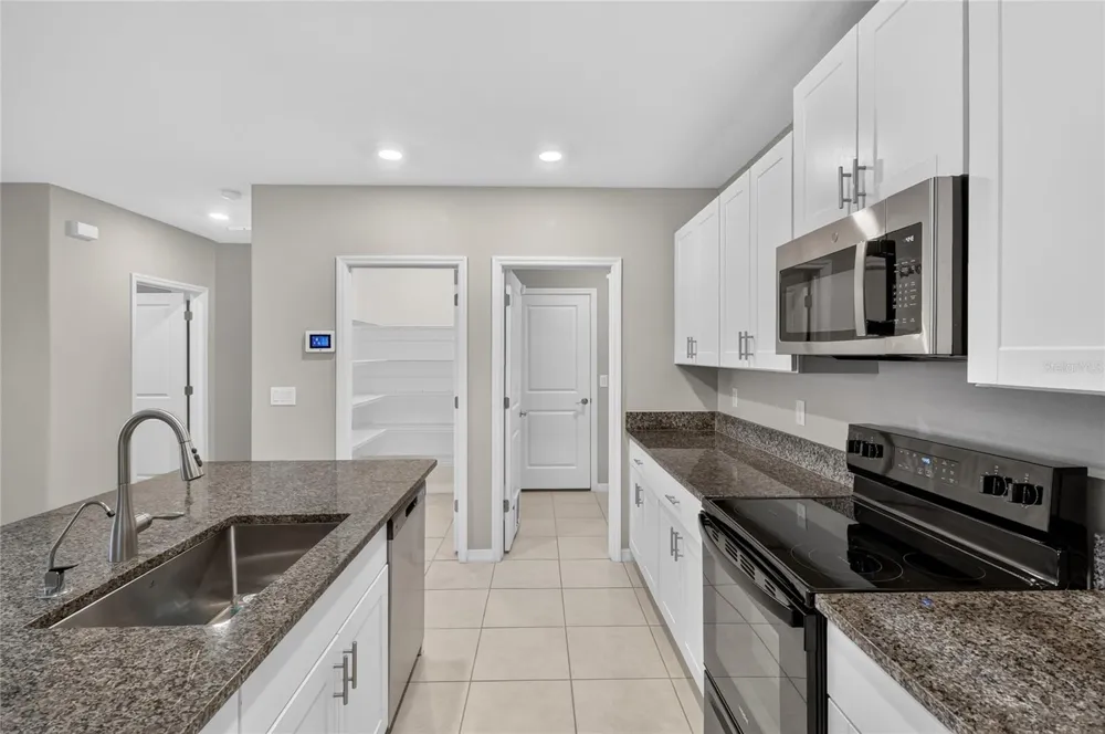 1779 YELLOW TRAIL Lakeland, FL 33801