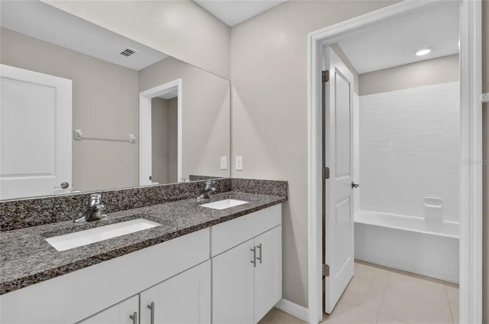 1779 YELLOW TRAIL Lakeland, FL 33801