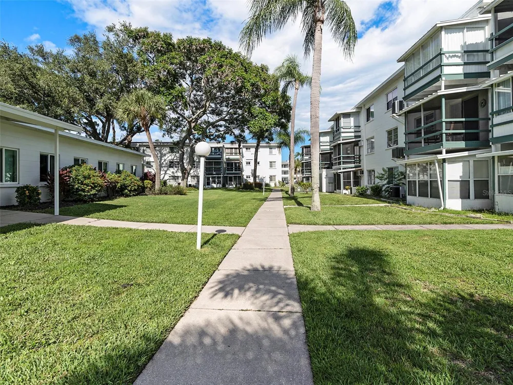1859 RESTFUL DRIVE #L26 Bradenton, FL 34207