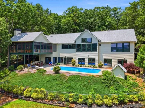 714 Clearview Drive