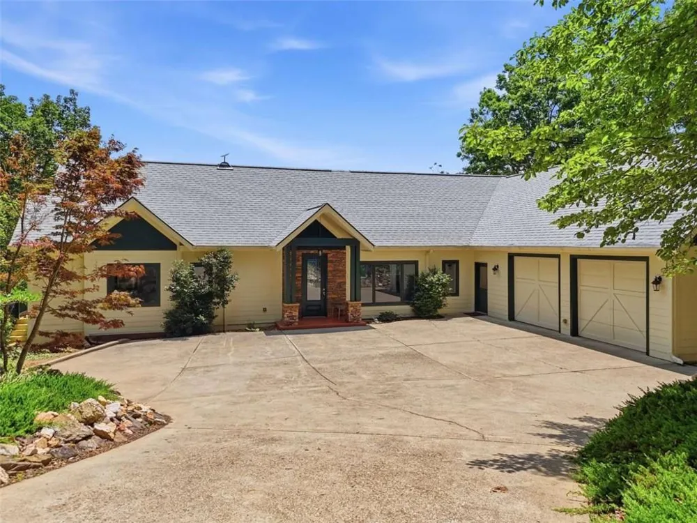 714 Clearview Drive Talking Rock, GA 30175