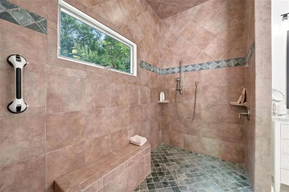 714 Clearview Drive Talking Rock, GA 30175