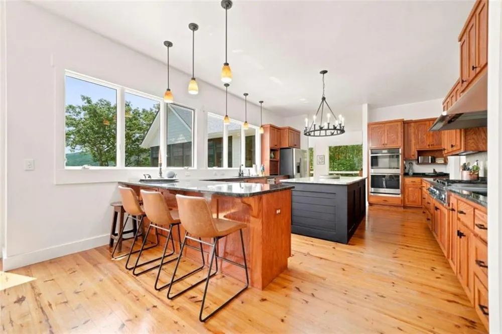 714 Clearview Drive Talking Rock, GA 30175