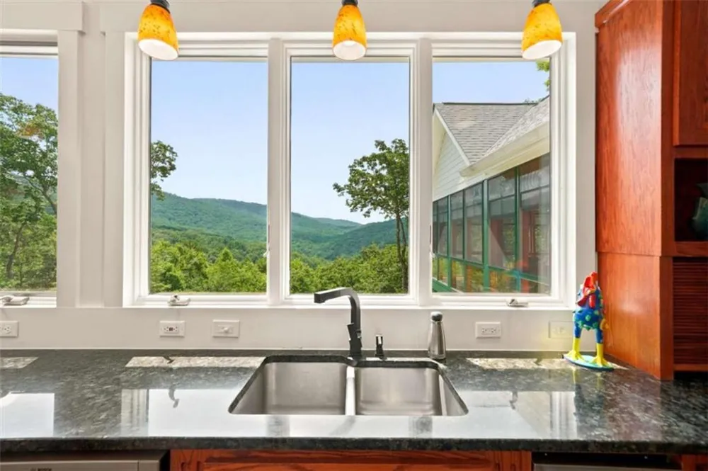 714 Clearview Drive Talking Rock, GA 30175