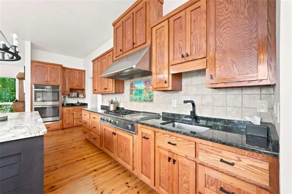 714 Clearview Drive Talking Rock, GA 30175