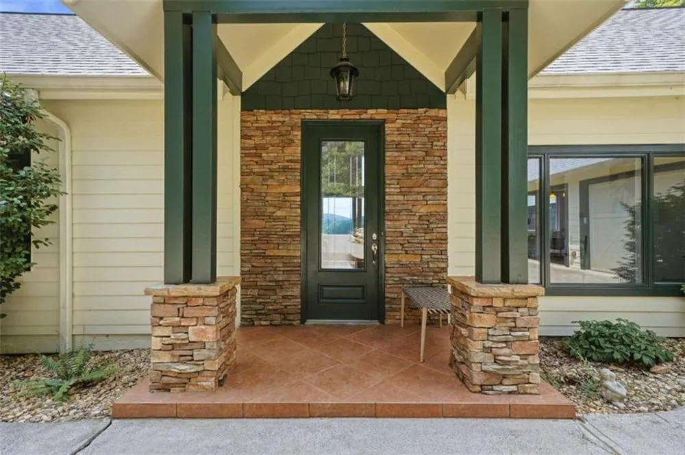 714 Clearview Drive Talking Rock, GA 30175