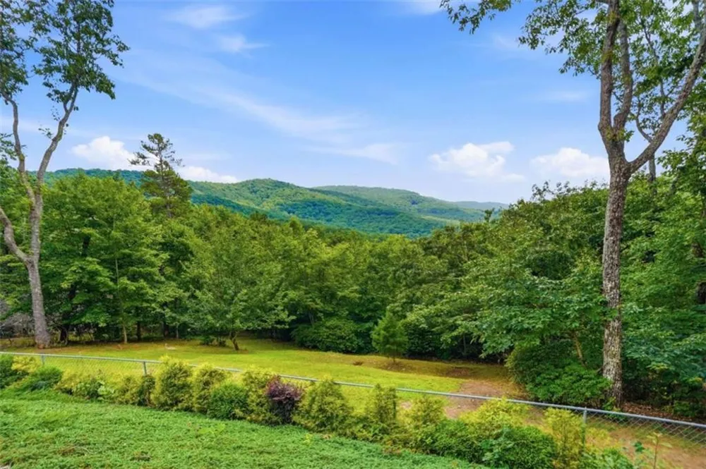 714 Clearview Drive Talking Rock, GA 30175
