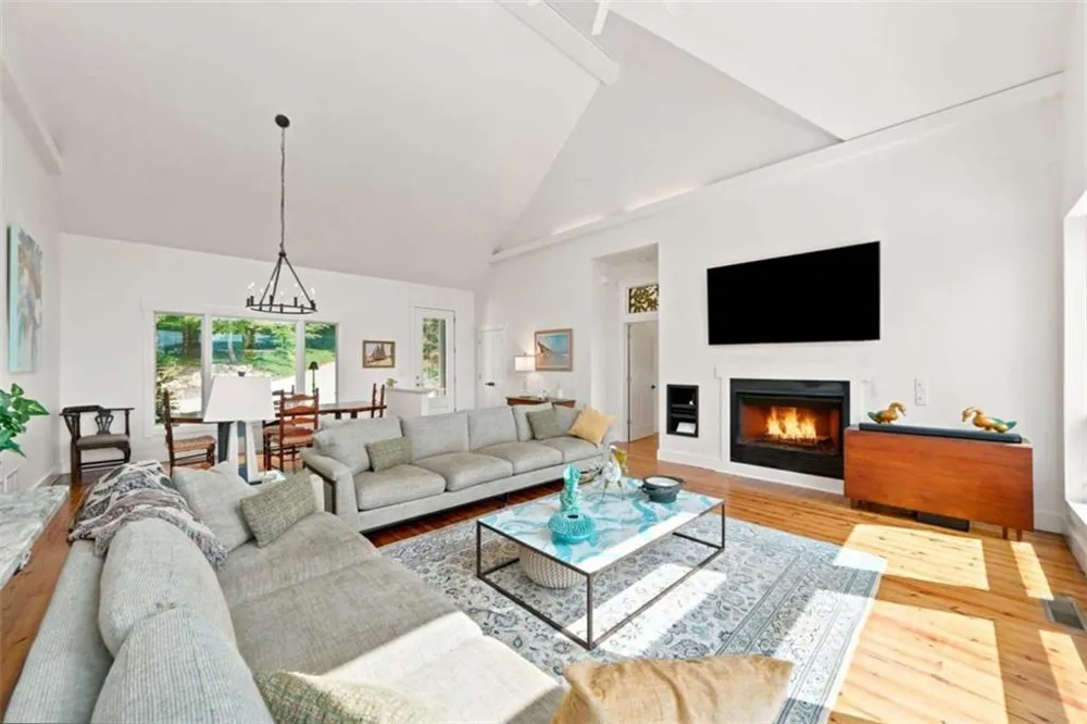 714 Clearview Drive Talking Rock, GA 30175