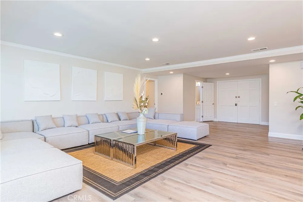 834 Cloverview Glendora, CA 91741