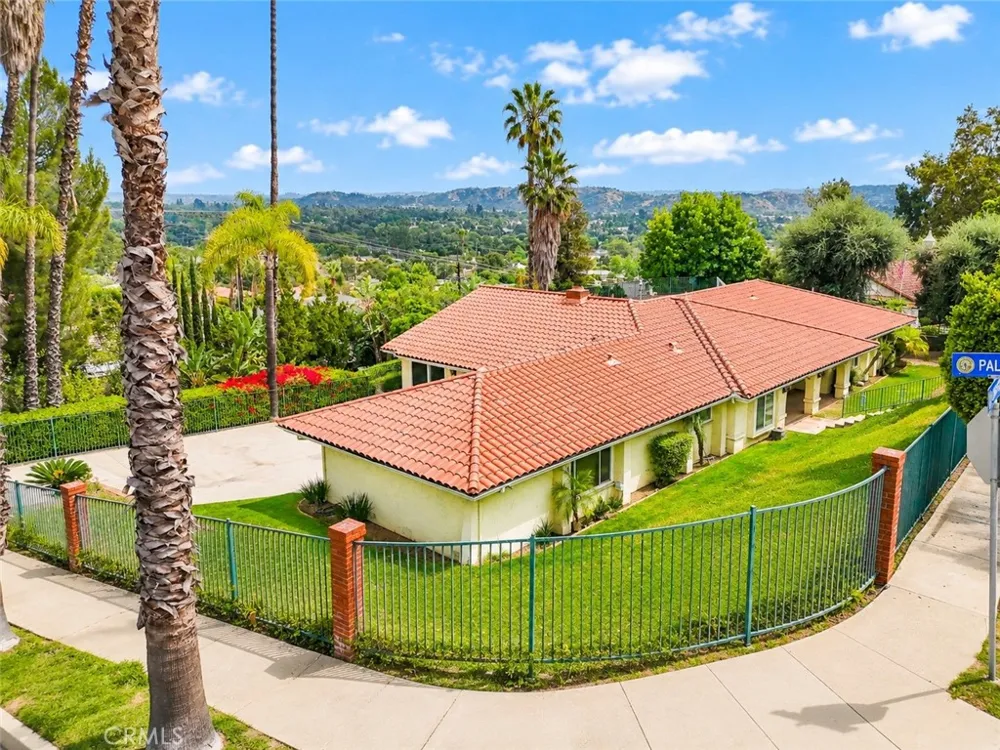 834 Cloverview Glendora, CA 91741