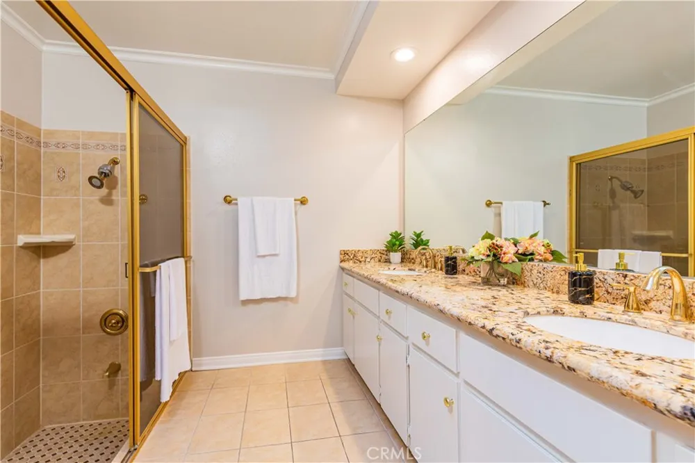 834 Cloverview Glendora, CA 91741