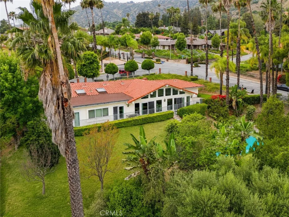834 Cloverview Glendora, CA 91741