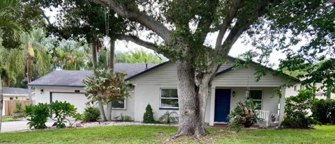 915 HARBOR HILL DRIVE