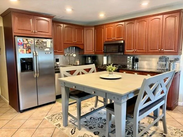915 HARBOR HILL DRIVE Safety Harbor, FL 34695