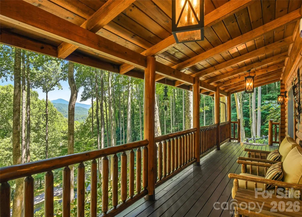 26 Tawodi Trail Maggie Valley, NC 28751