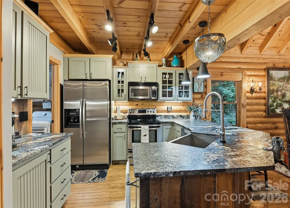 26 Tawodi Trail Maggie Valley, NC 28751