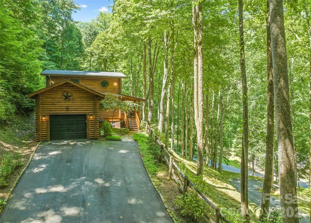 26 Tawodi Trail Maggie Valley, NC 28751