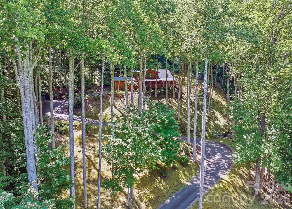 26 Tawodi Trail Maggie Valley, NC 28751