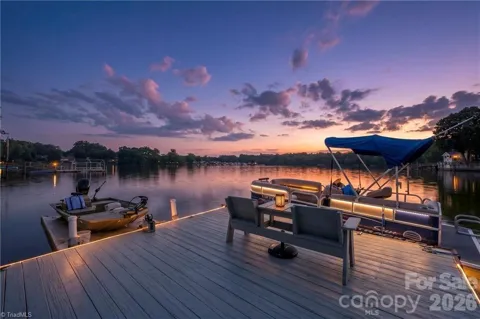2113 Warf Road