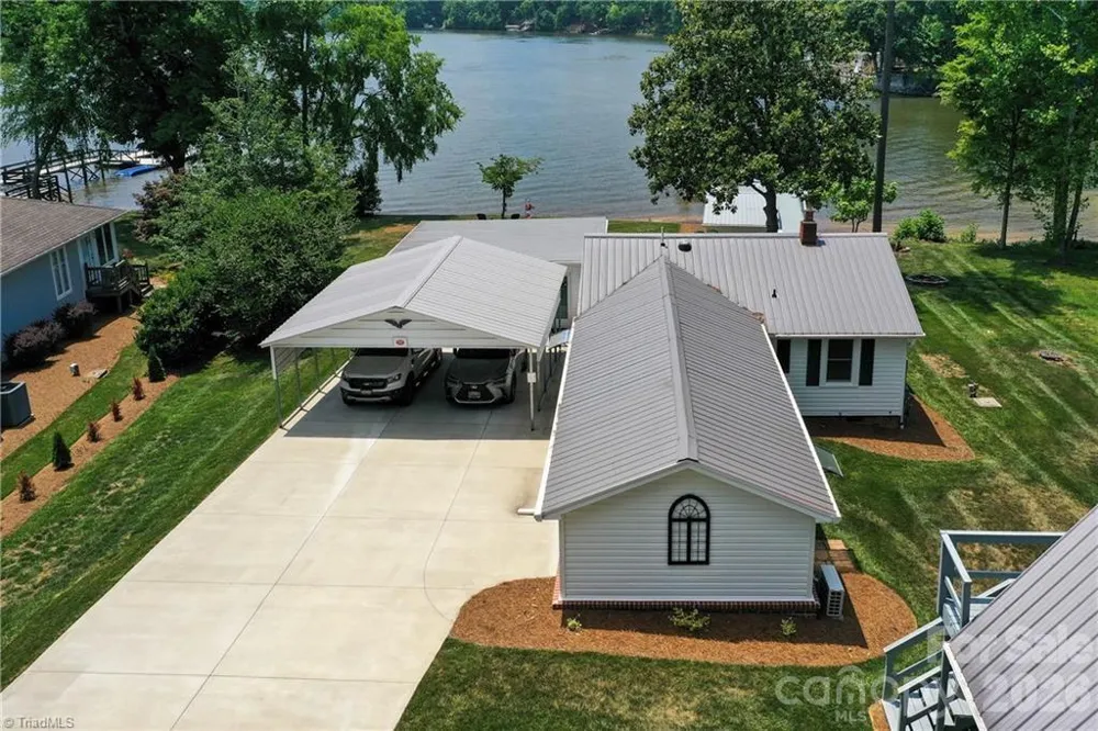 2113 Warf Road Lexington, NC 27292