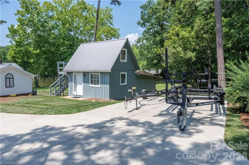 2113 Warf Road Lexington, NC 27292