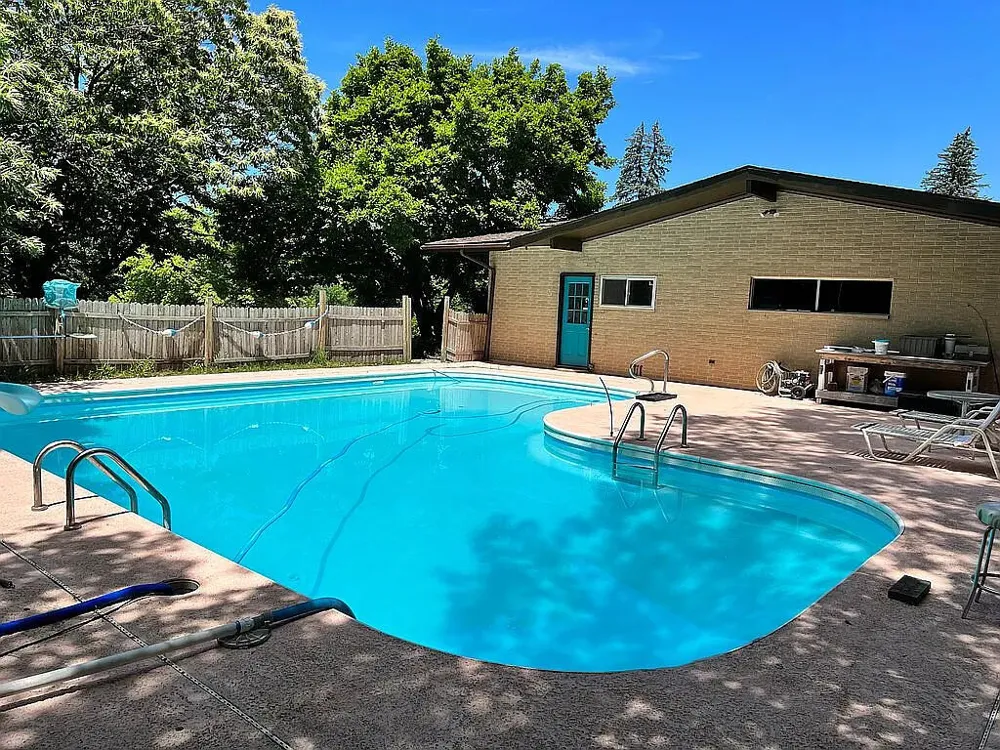 6530 Paw Paw Avenue Coloma Charter Township, MI 49038