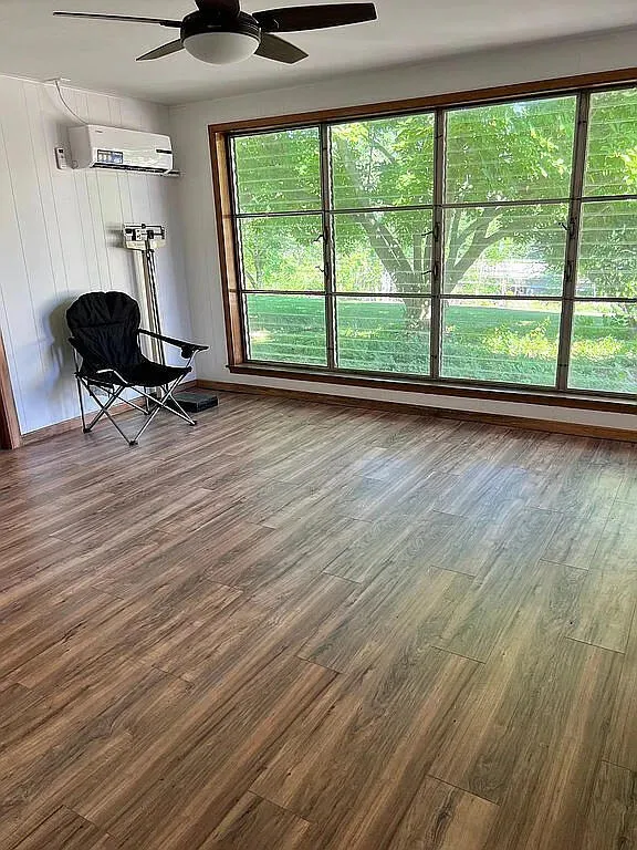 6530 Paw Paw Avenue Coloma Charter Township, MI 49038