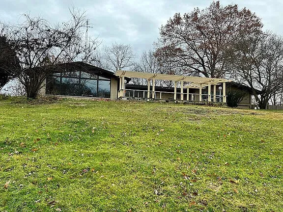 6530 Paw Paw Avenue Coloma Charter Township, MI 49038