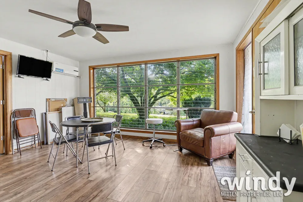 6530 Paw Paw Avenue Coloma Charter Township, MI 49038