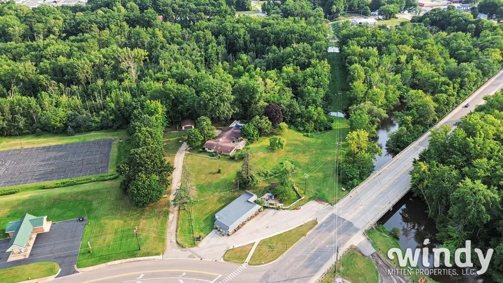 6530 Paw Paw Avenue Coloma Charter Township, MI 49038